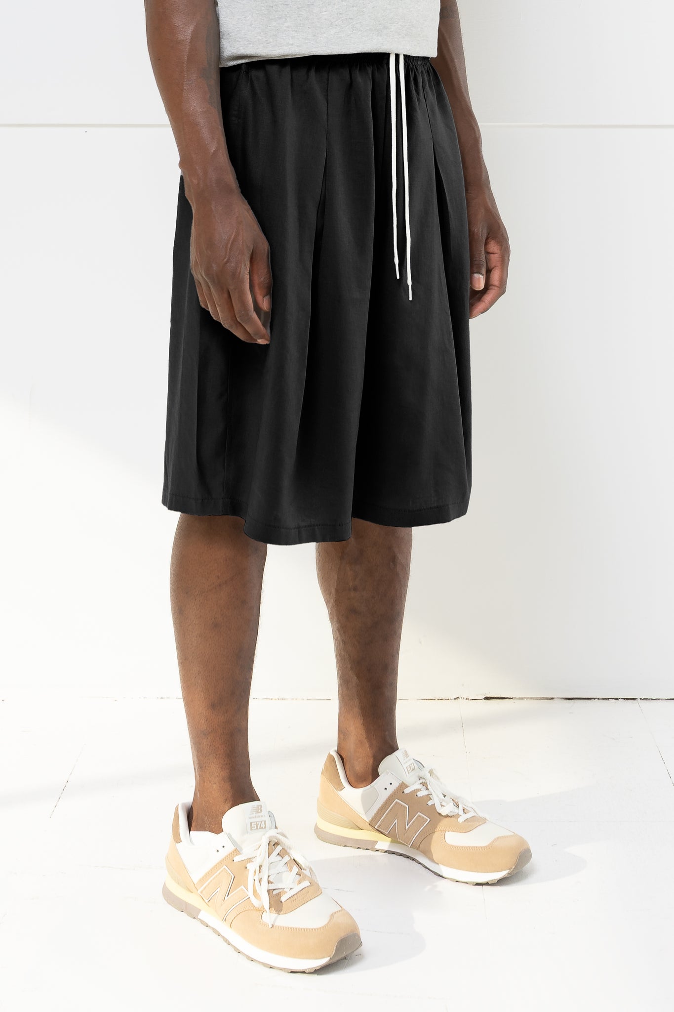 BENJAMIN PLEATED SHORT