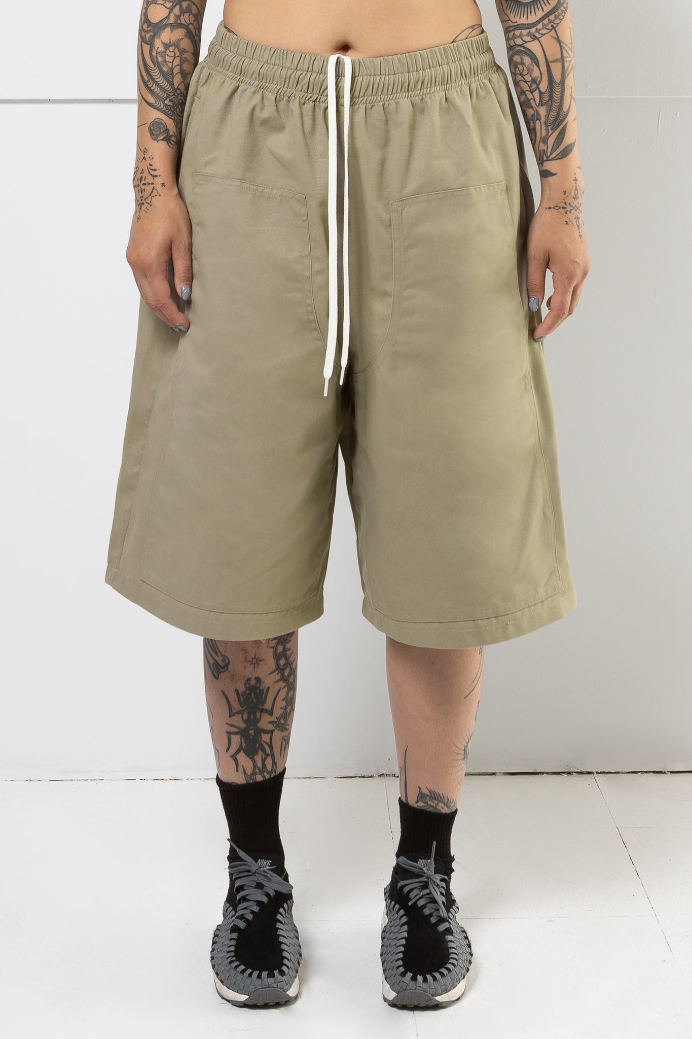 JESSE OVERSIZED SHORTS